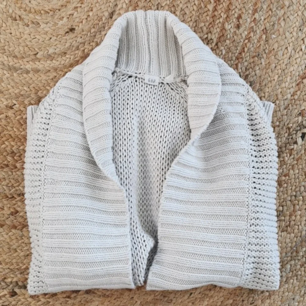 Womens GAP open front vintage chunky knit oatmeal shawl collar cardigan. Size M - Picture 7 of 7